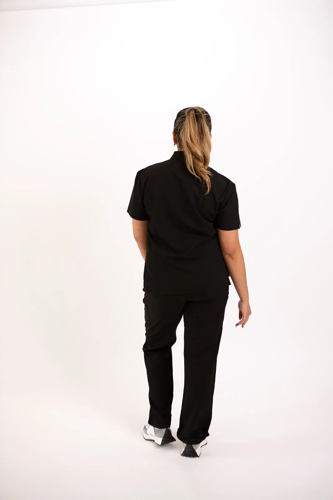 CLASSIC HIGH WAISTED CARGO WOMEN'S SCRUB PANTS (BLACK)