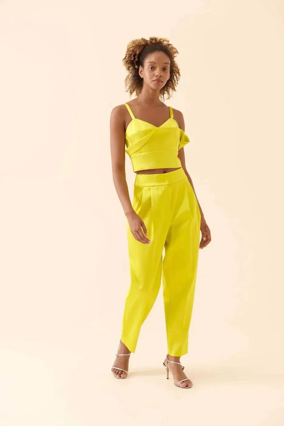 Roman Carrot Cut Solid Trousers Yellow