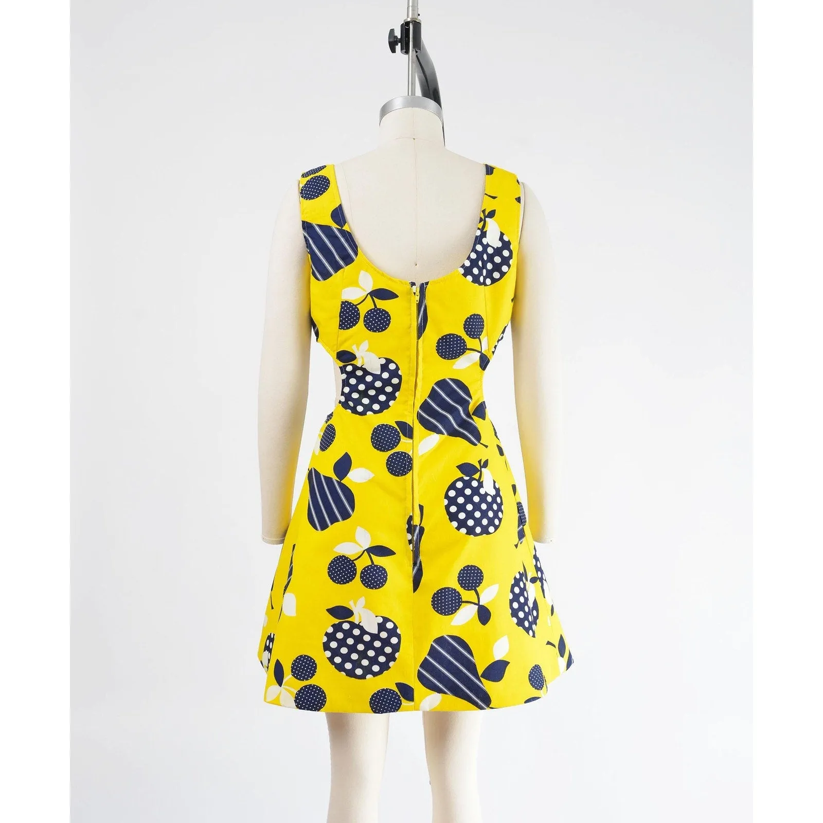 Vintage 60s Mod Yellow Fruit Print Cotton A-line Dress with Midriff Waist Cut Outs size XS S