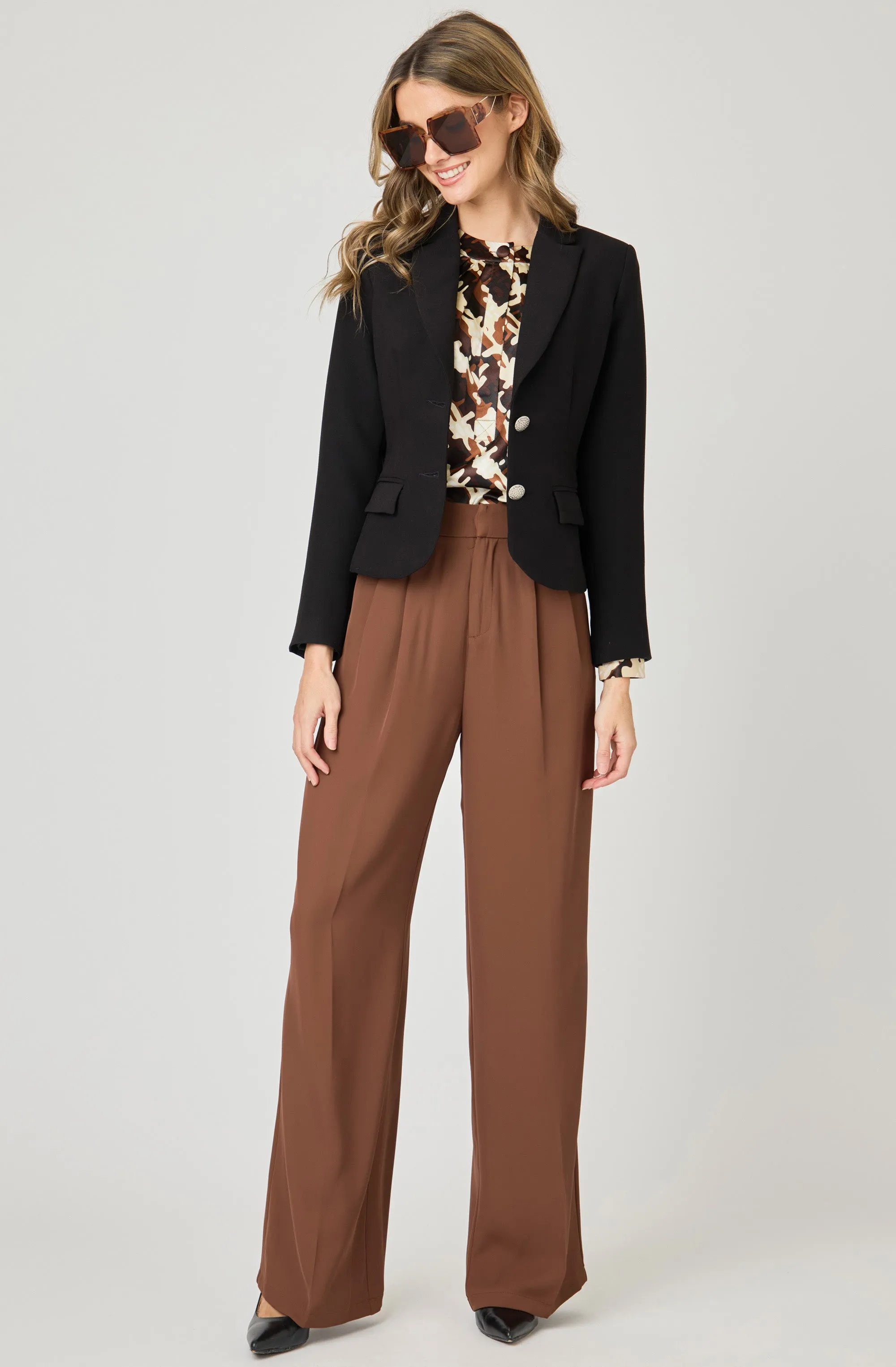 Wide Leg Pant with Middle Pleat